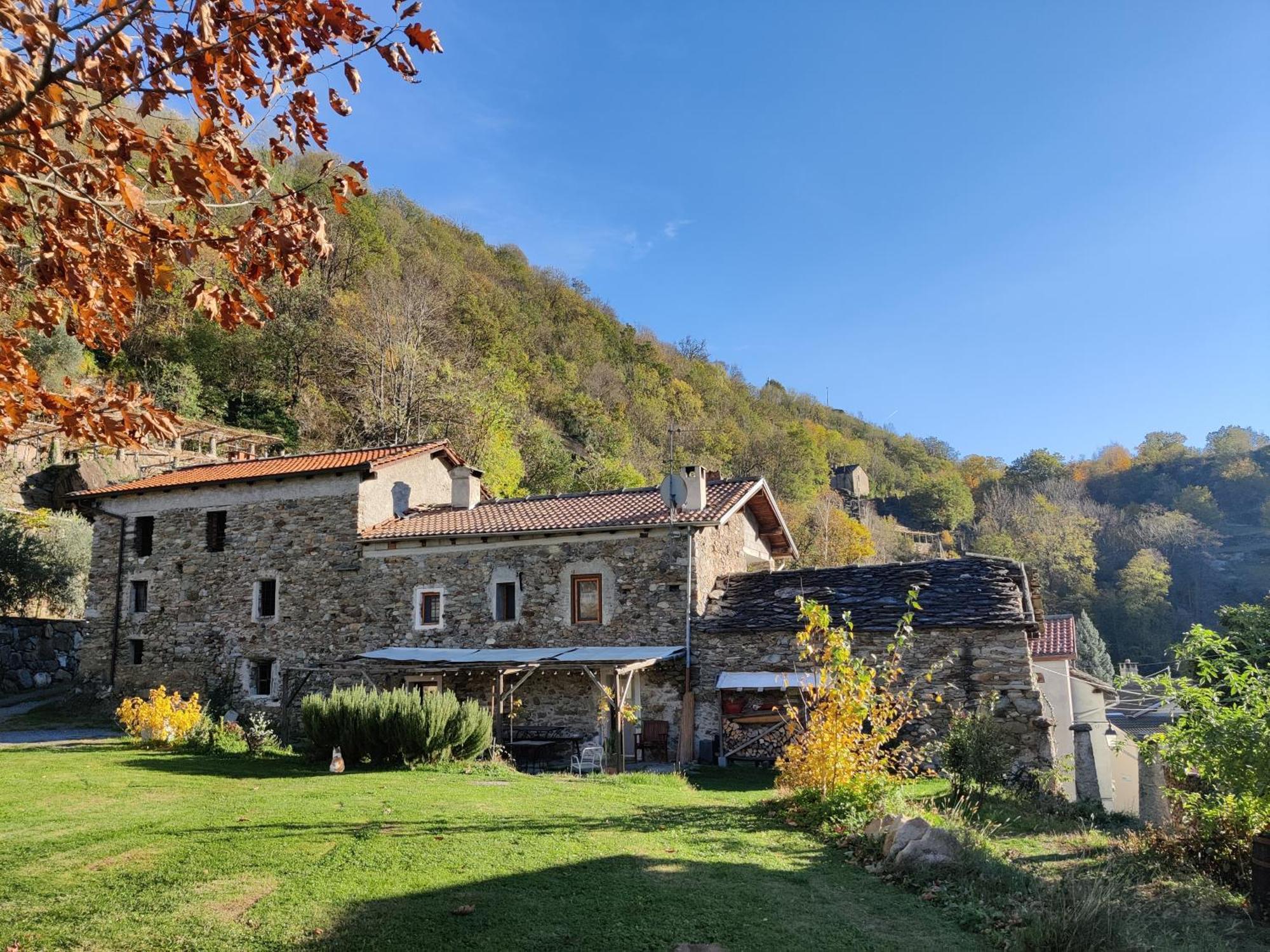Relais del Brigante Bed & Breakfast Settimo Vittone Bagian luar foto