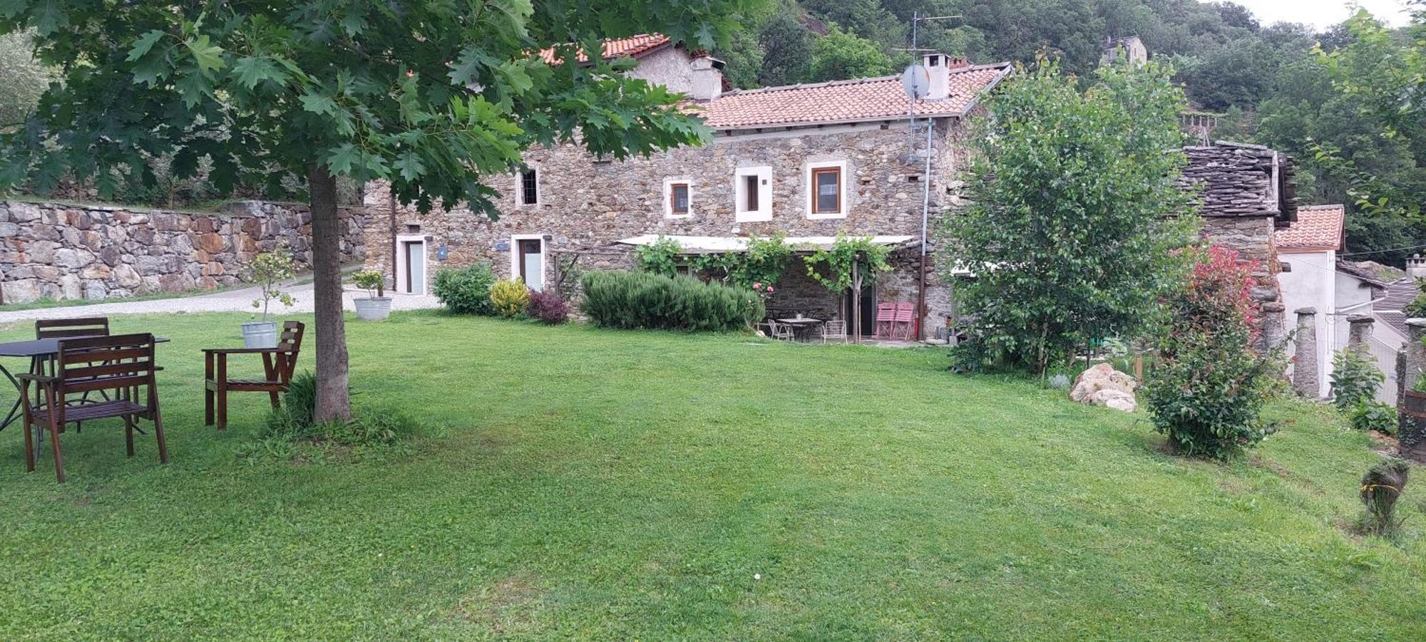 Relais del Brigante Bed & Breakfast Settimo Vittone Bagian luar foto