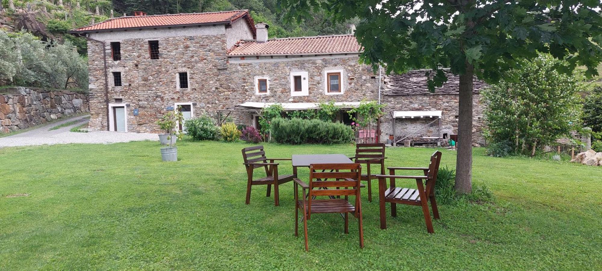 Relais del Brigante Bed & Breakfast Settimo Vittone Bagian luar foto