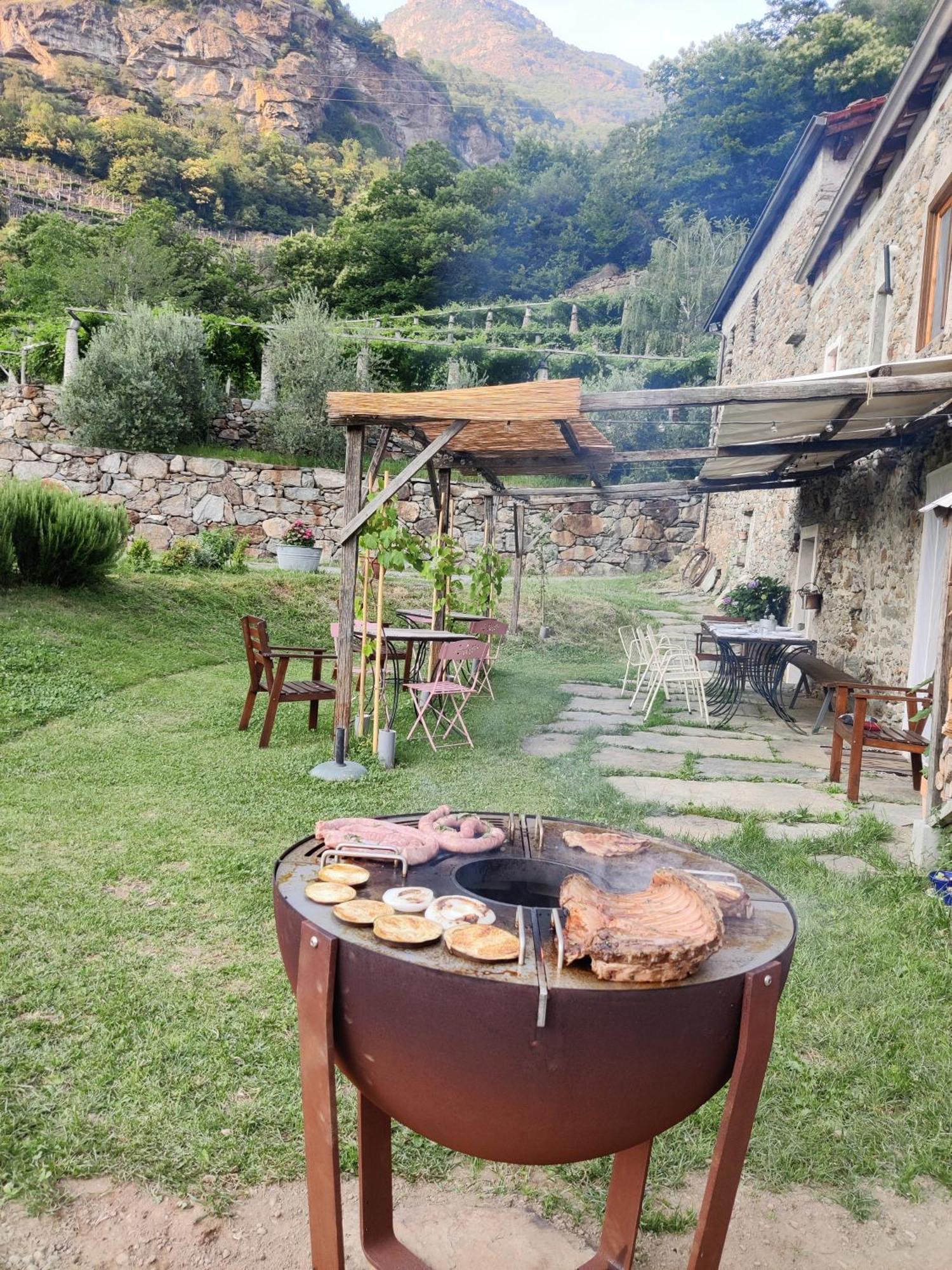 Relais del Brigante Bed & Breakfast Settimo Vittone Bagian luar foto