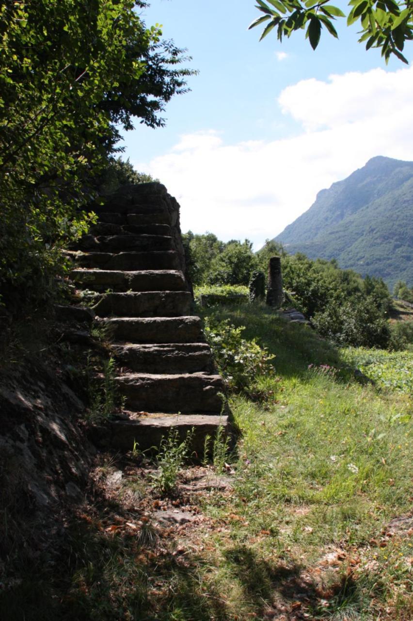 Relais del Brigante Bed & Breakfast Settimo Vittone Bagian luar foto